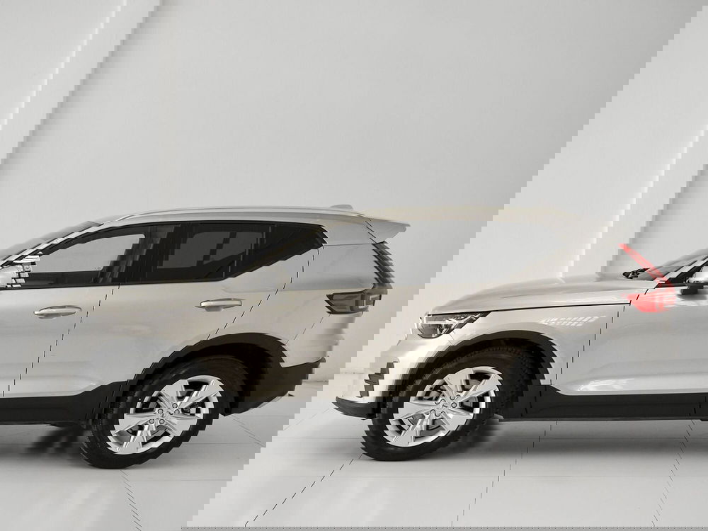 Volvo XC40 usata a Prato (2)