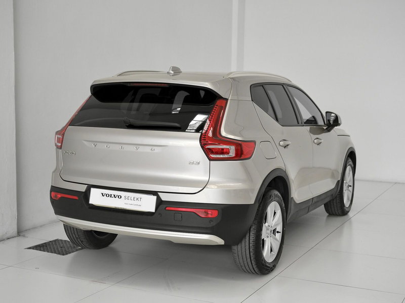 Volvo XC40 usata a Prato (5)