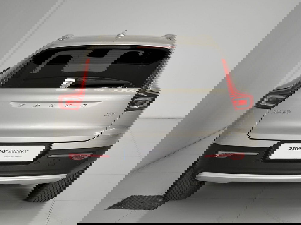 Volvo XC40 usata a Prato (6)