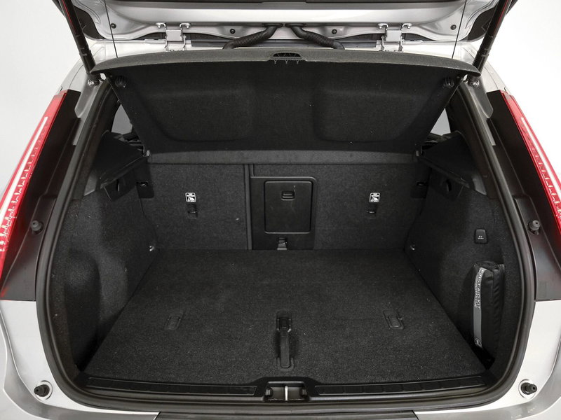 Volvo XC40 usata a Prato (7)