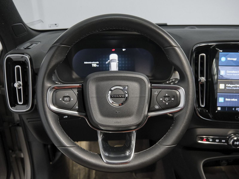 Volvo XC40 usata a Prato (8)