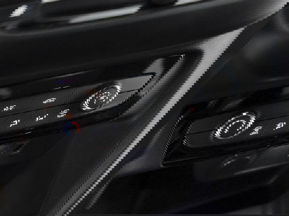 Opel Corsa usata a Prato (14)