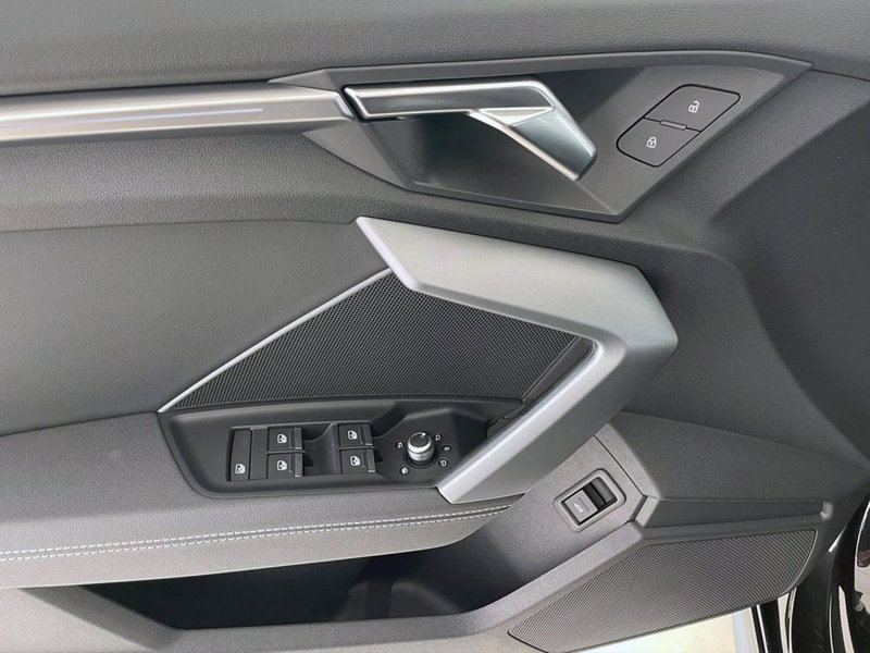 Audi A3 allstreet nuova a Perugia (11)