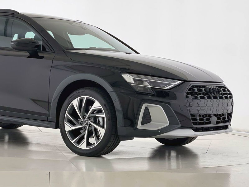 Audi A3 allstreet nuova a Perugia (5)