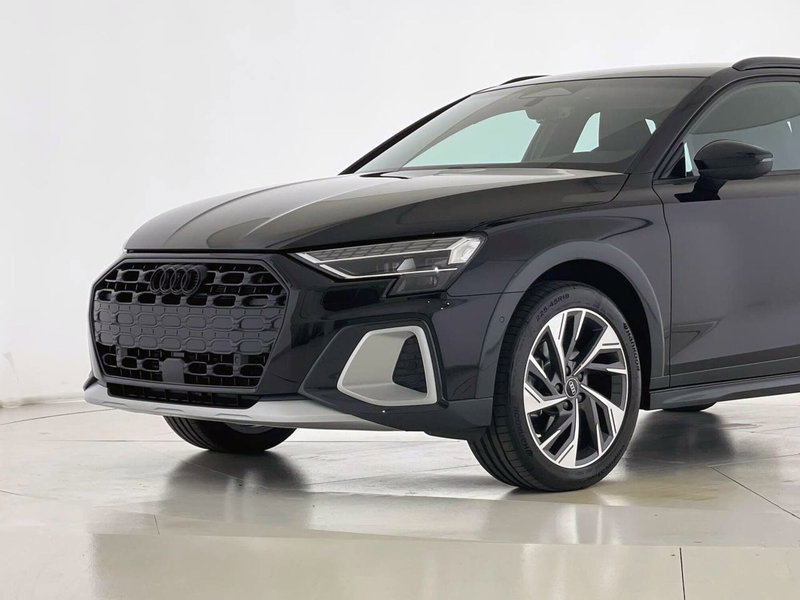 Audi A3 allstreet nuova a Perugia (7)