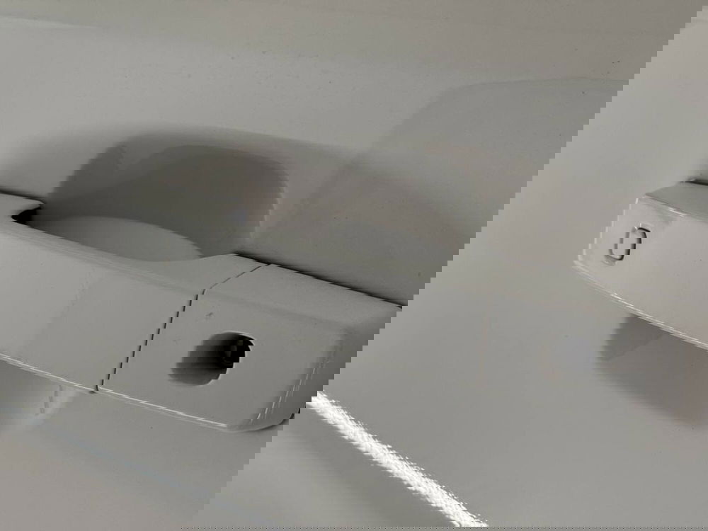 Land Rover Defender usata a Savona (16)