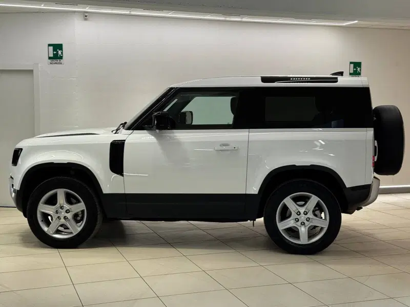 Land Rover Defender usata a Savona (6)