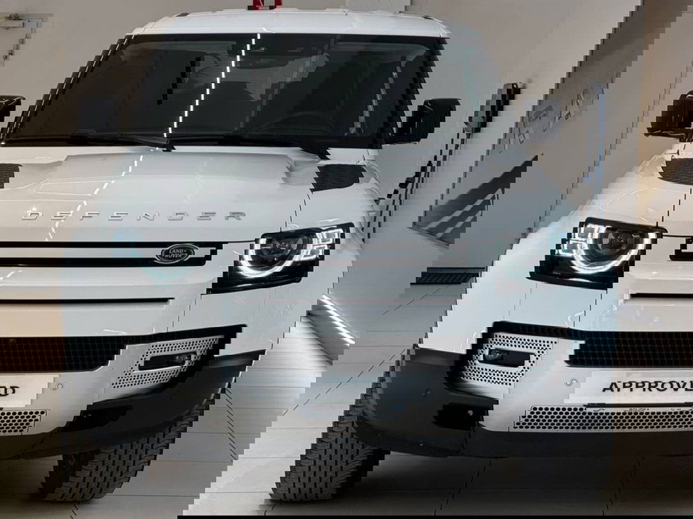 Land Rover Defender usata a Savona (8)