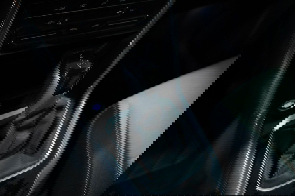 Volkswagen T-Roc usata a Torino (9)