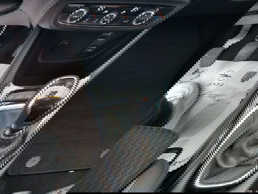 Opel Crossland X usata a Lucca (17)