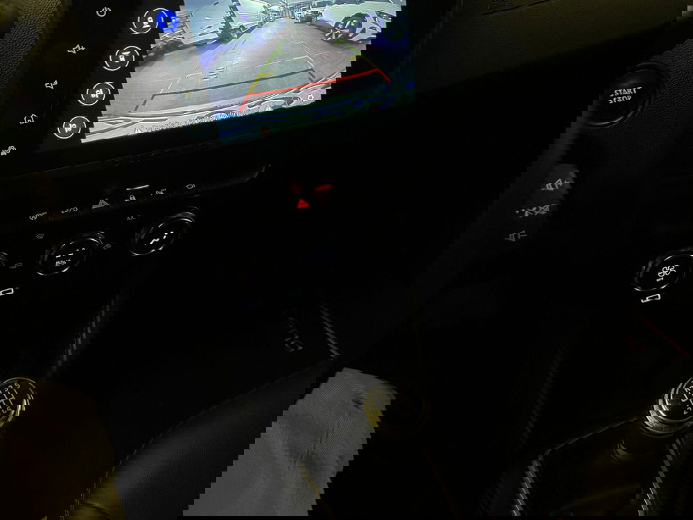 Dacia Duster usata a Milano (11)