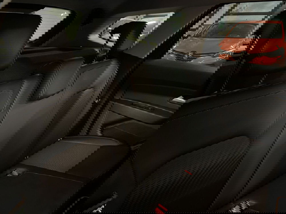 Dacia Duster usata a Milano (14)