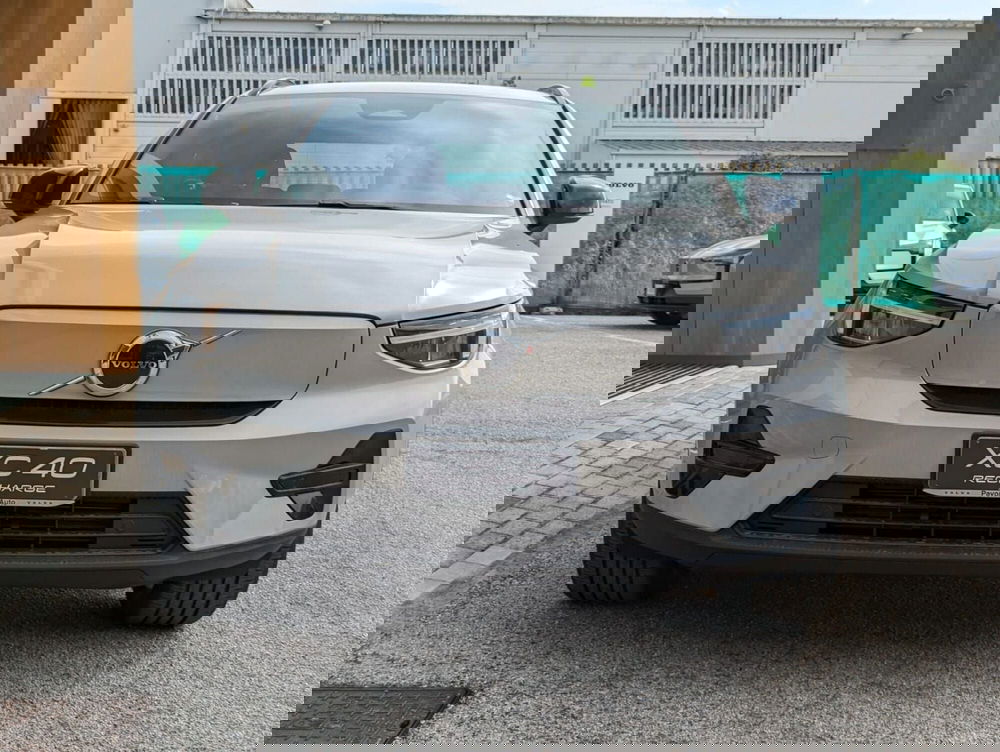 Volvo XC40 nuova a Pescara