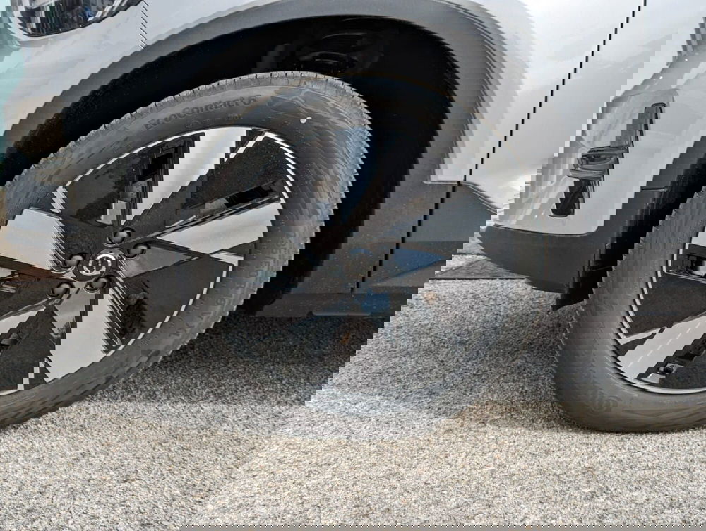 Volvo XC40 nuova a Pescara (8)