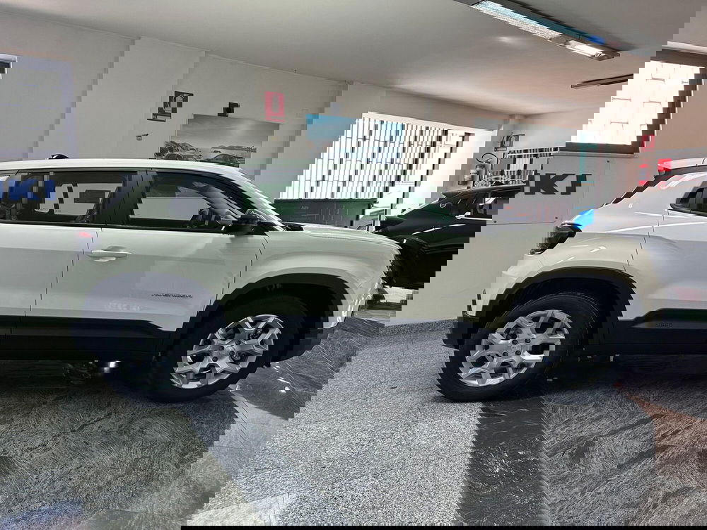 Jeep Avenger nuova a Salerno (12)