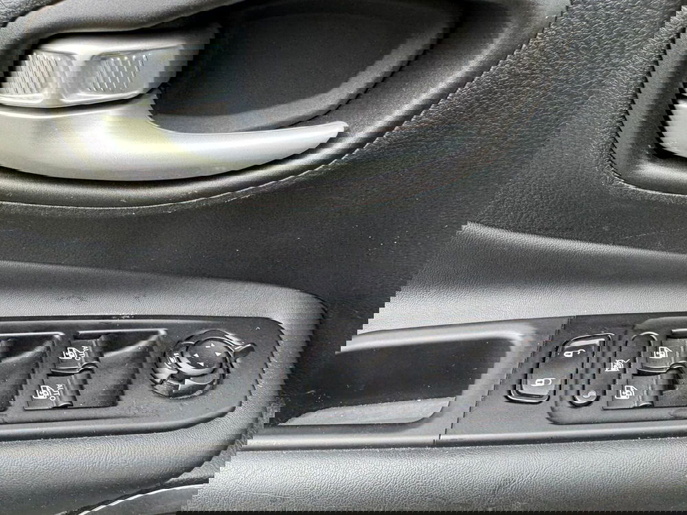 Jeep Renegade usata a Salerno (17)