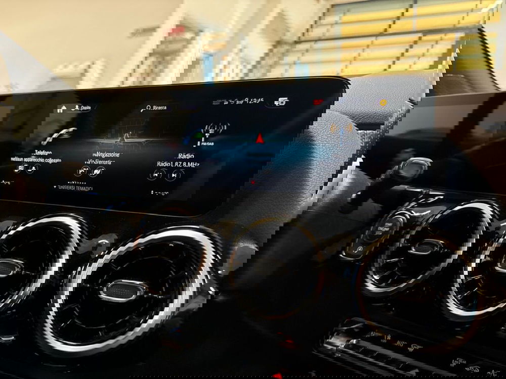 Mercedes-Benz GLA SUV usata a Prato (12)