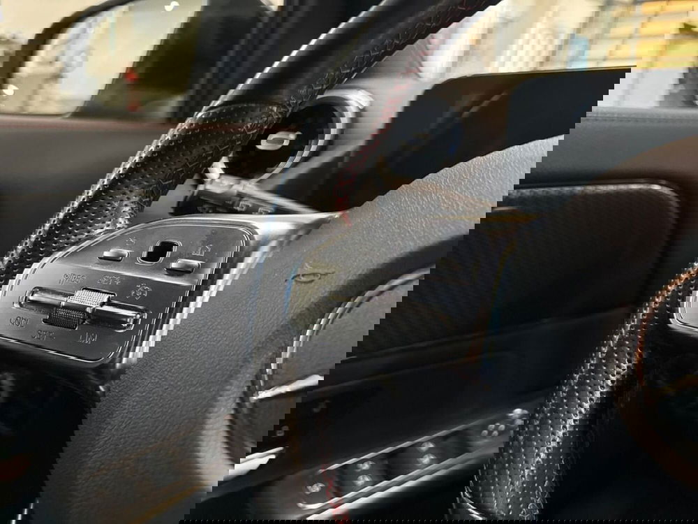 Mercedes-Benz GLA SUV usata a Prato (19)