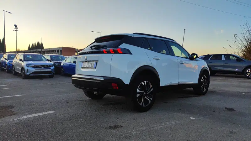 Peugeot 2008 usata a Firenze (9)