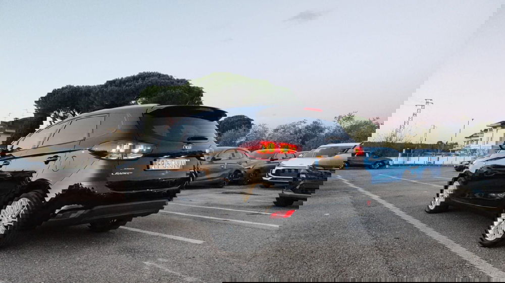 Kia Carens usata a Firenze (6)