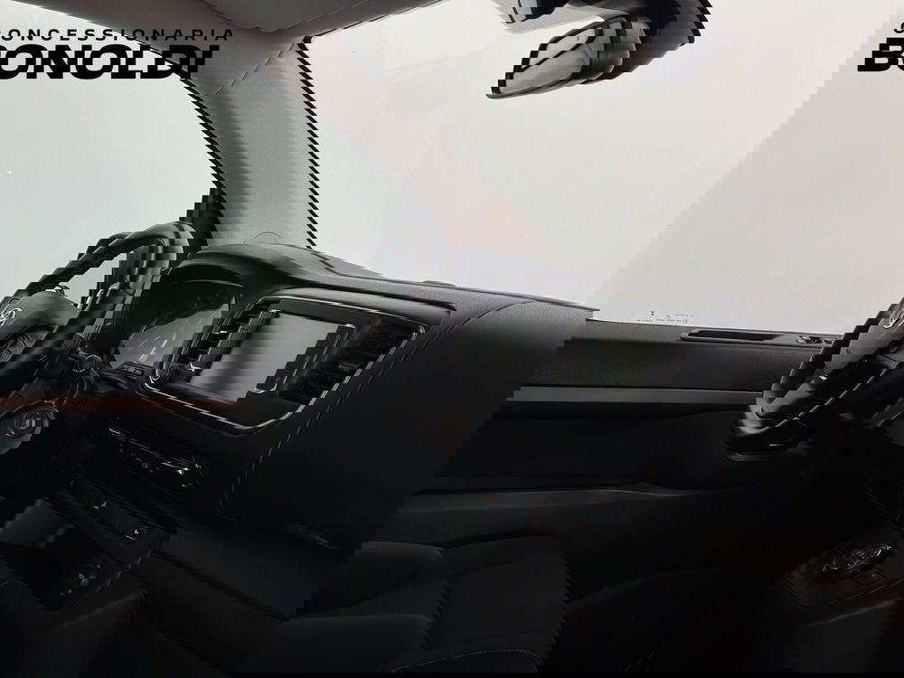 Toyota Proace Verso usata a Brescia (19)