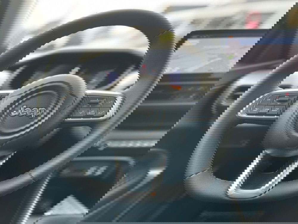 Jeep Avenger nuova a Ancona (13)