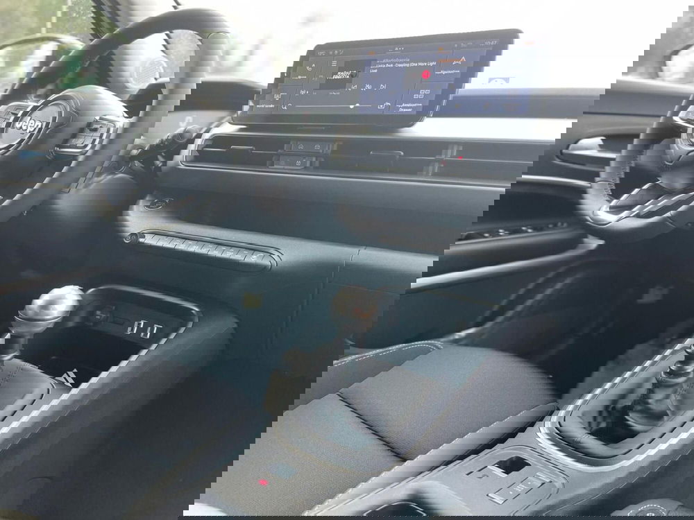 Jeep Avenger nuova a Ancona (18)