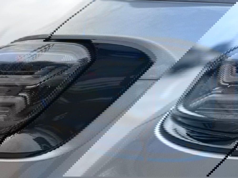 Jeep Avenger nuova a Ancona (19)