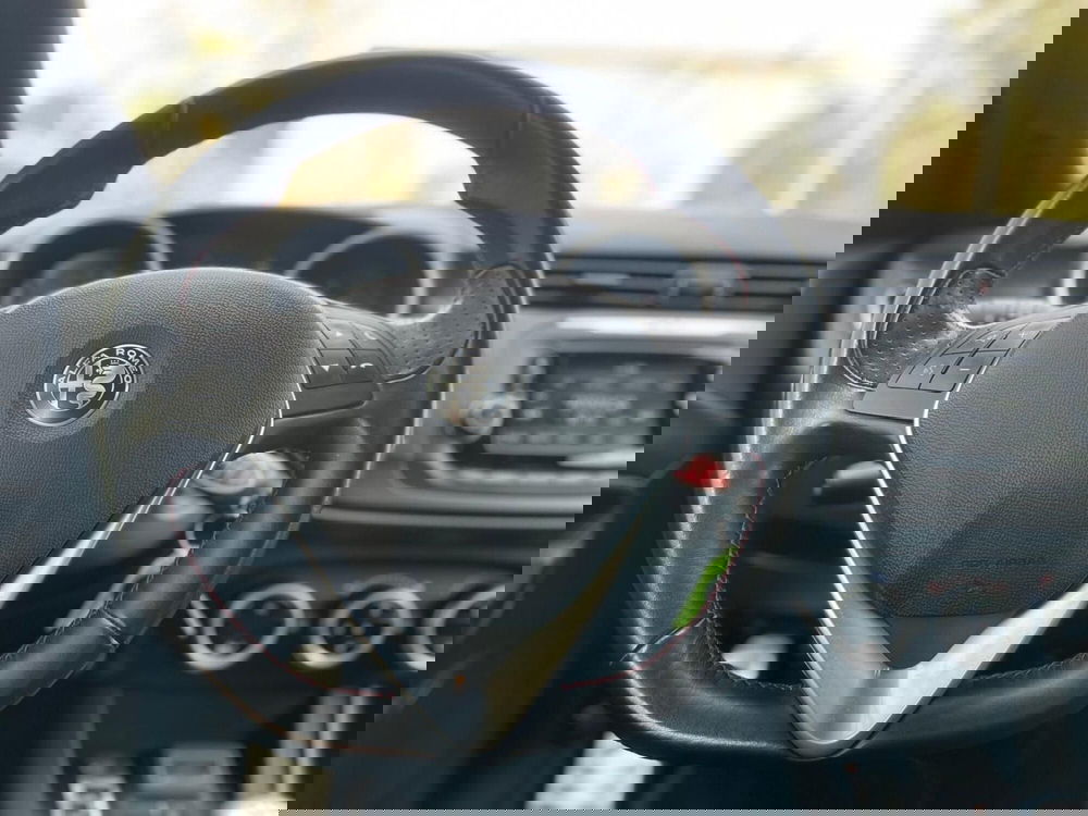 Alfa Romeo Giulietta usata a Ancona (13)