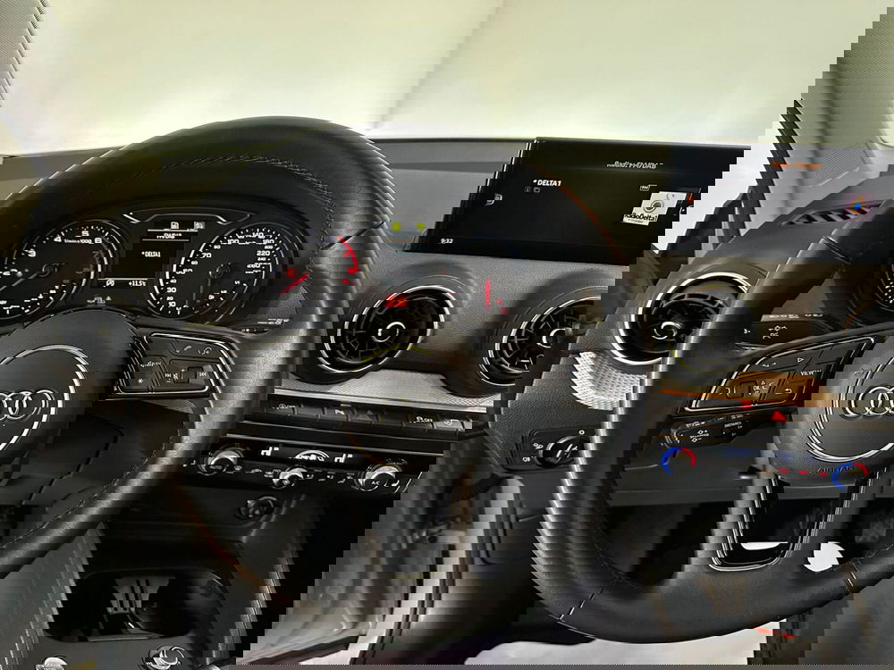 Audi Q2 usata a L'Aquila (20)