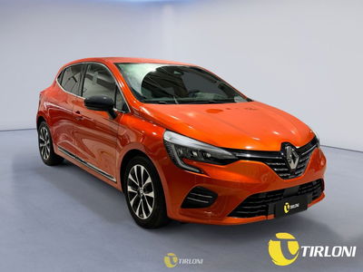 Renault Clio TCe 100 CV GPL 5 porte Techno del 2022 usata a Milano