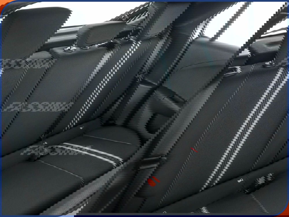 Opel Corsa usata a Milano (11)