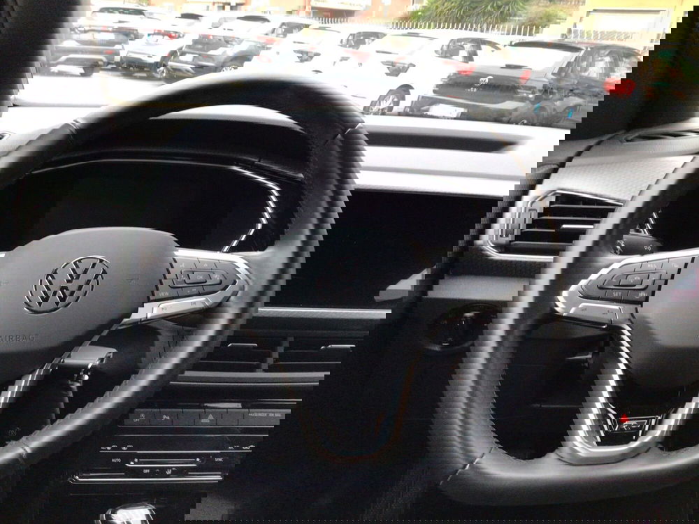 Volkswagen T-Cross usata a Genova (11)