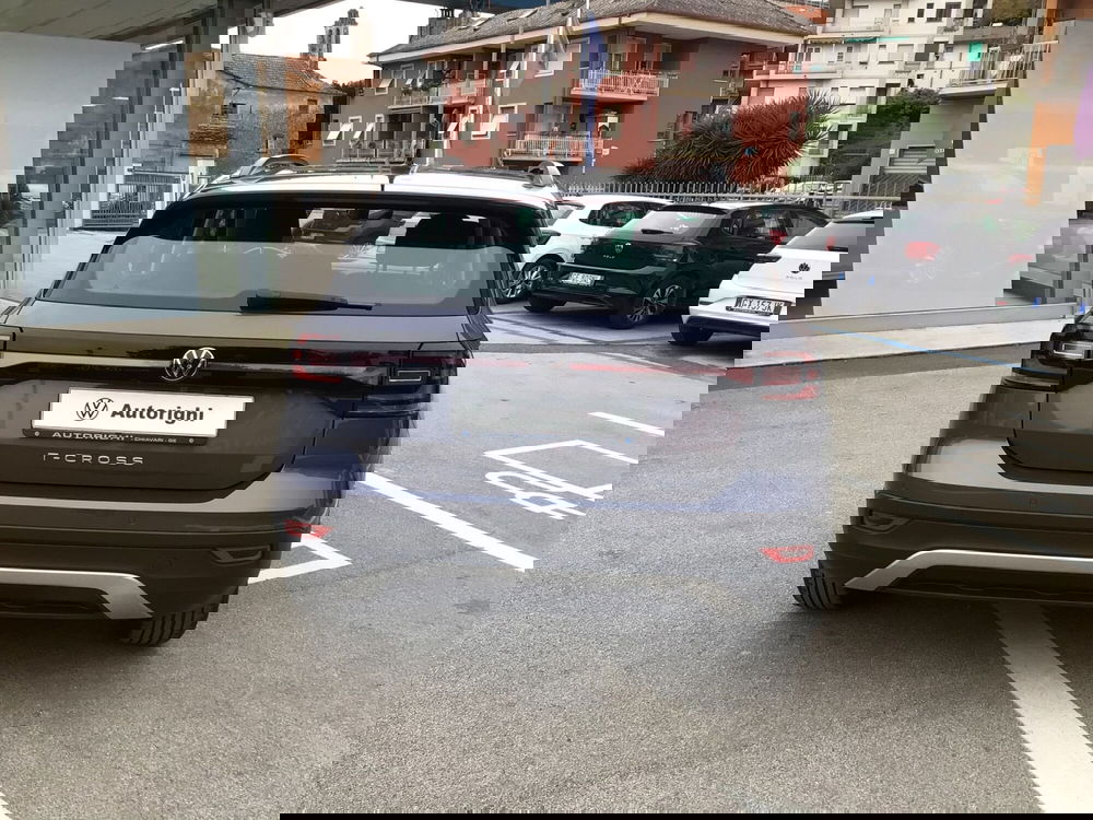 Volkswagen T-Cross usata a Genova (5)