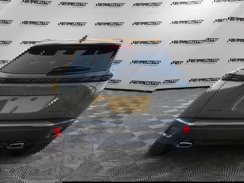 Peugeot 2008 nuova a Parma (4)