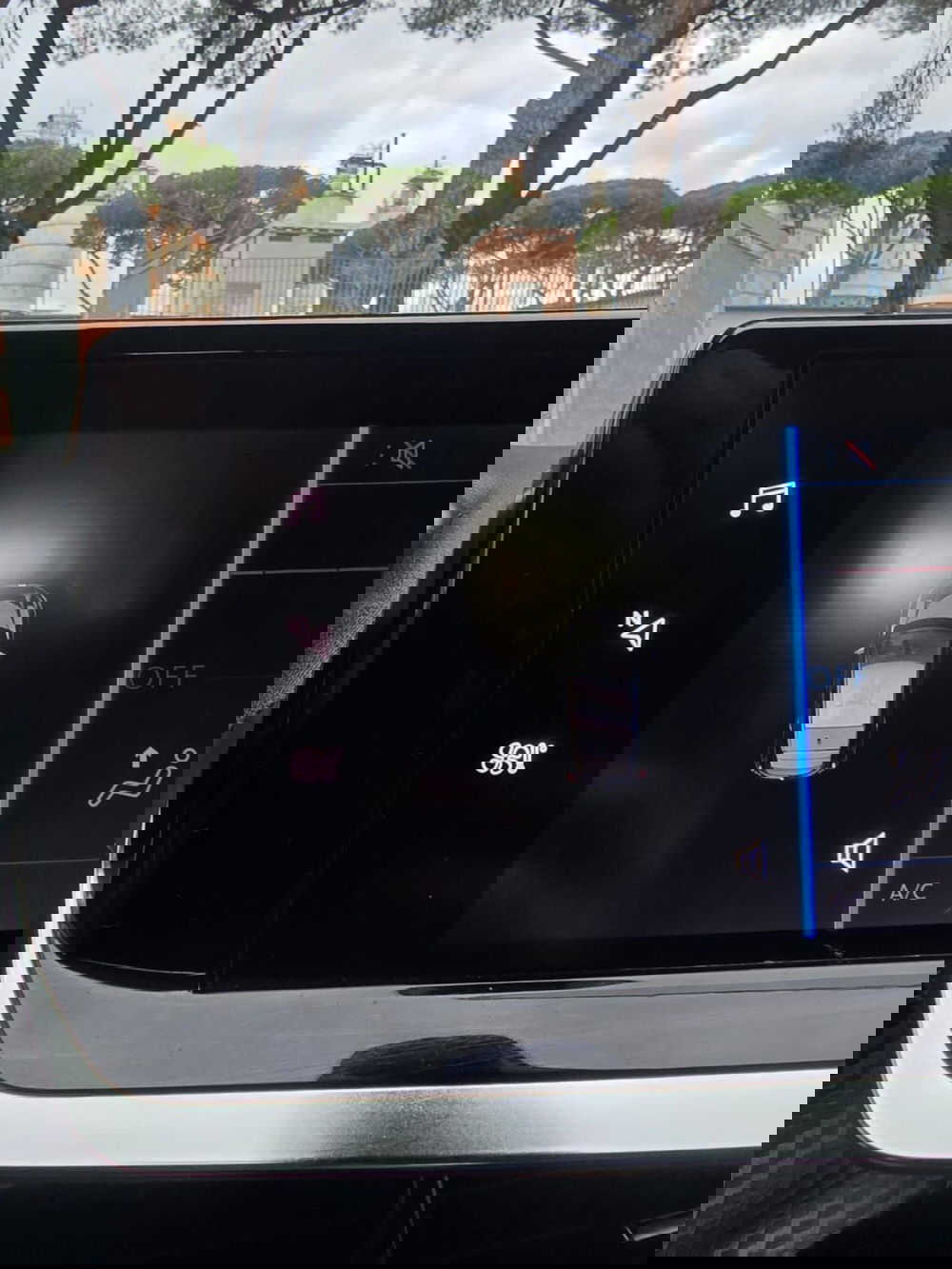 Peugeot 208 usata a Massa-Carrara (12)