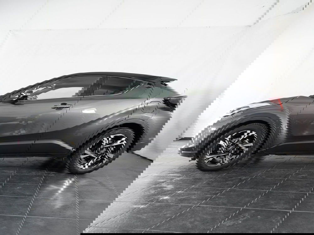 Toyota Toyota C-HR usata a Barletta-Andria-Trani (3)