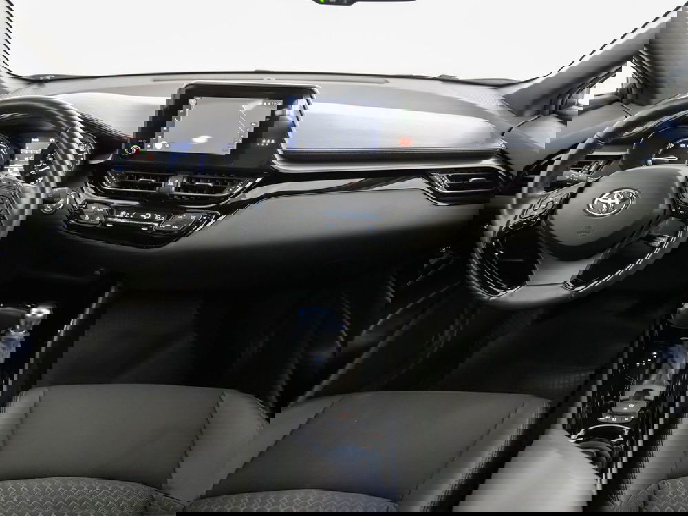 Toyota Toyota C-HR usata a Barletta-Andria-Trani (9)