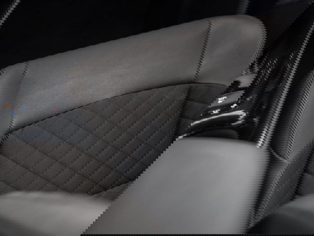 Toyota Toyota C-HR usata a Foggia (19)