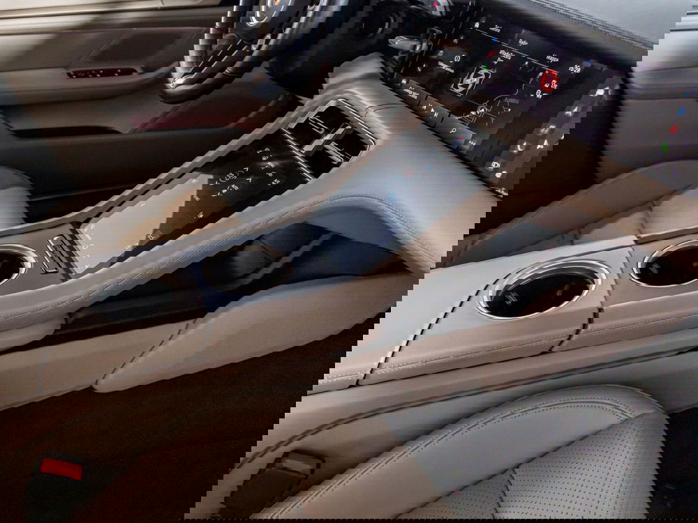 Porsche Taycan Cross Turismo usata a Firenze (10)