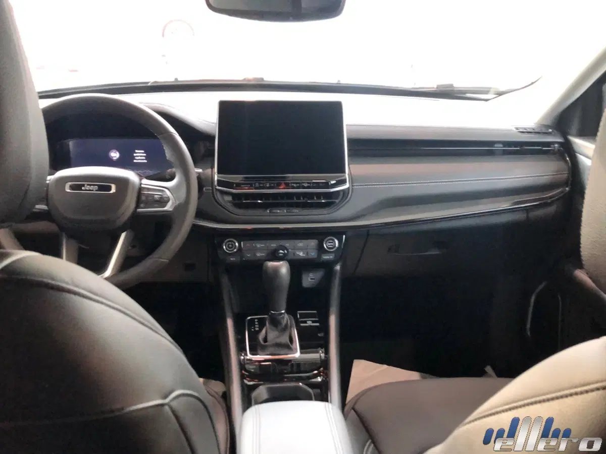 Jeep Compass nuova a Cuneo (12)