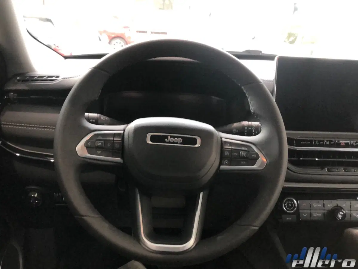 Jeep Compass nuova a Cuneo (13)