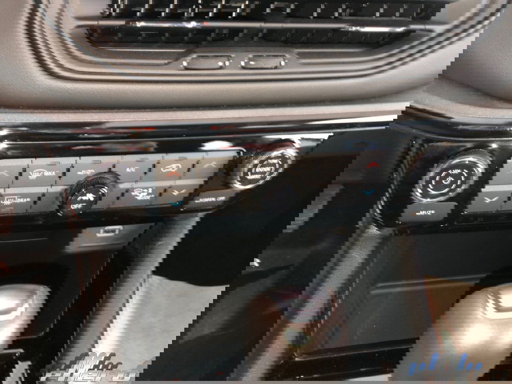 Jeep Compass nuova a Cuneo (16)