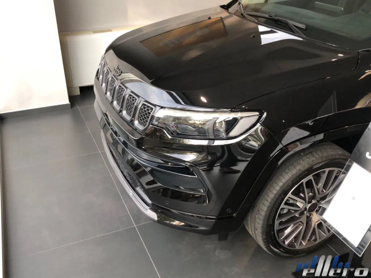 Jeep Compass nuova a Cuneo (2)
