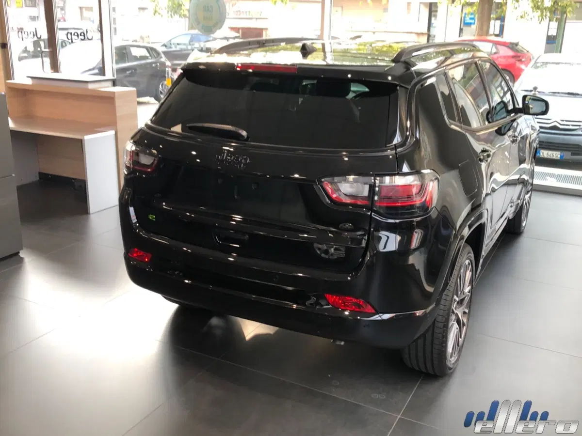 Jeep Compass nuova a Cuneo (6)