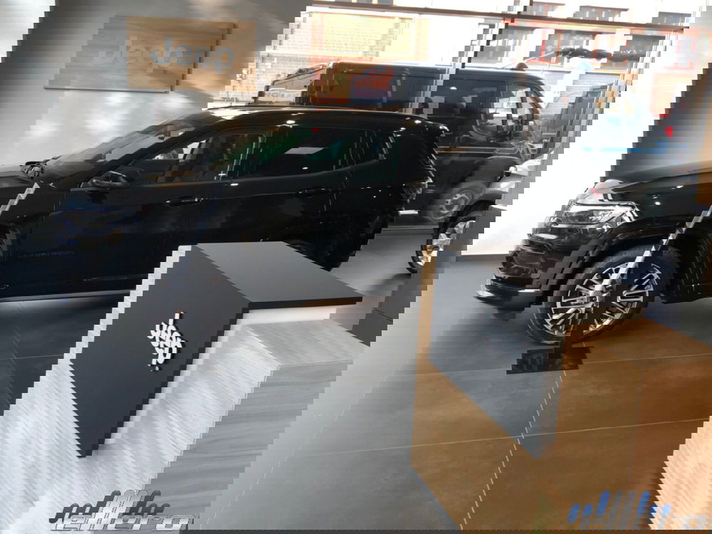 Jeep Compass nuova a Cuneo (8)