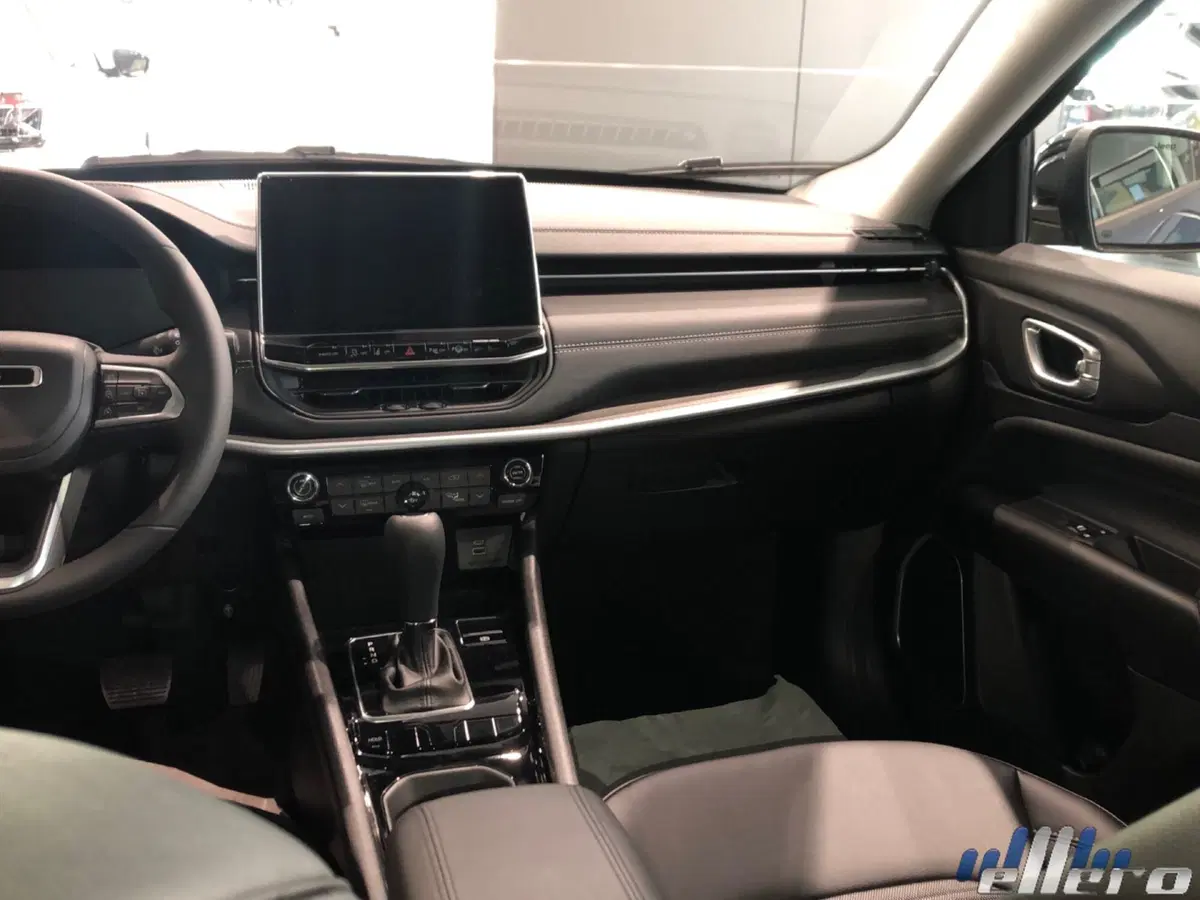Jeep Compass nuova a Cuneo (14)