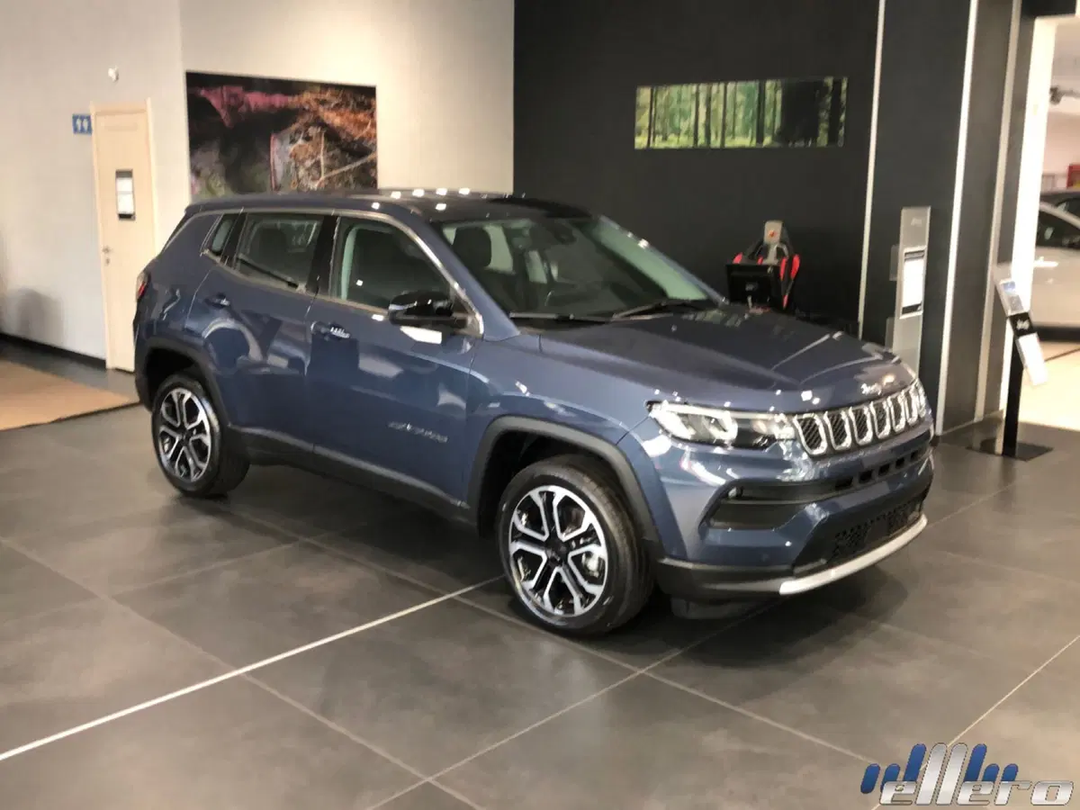 Jeep Compass nuova a Cuneo (7)