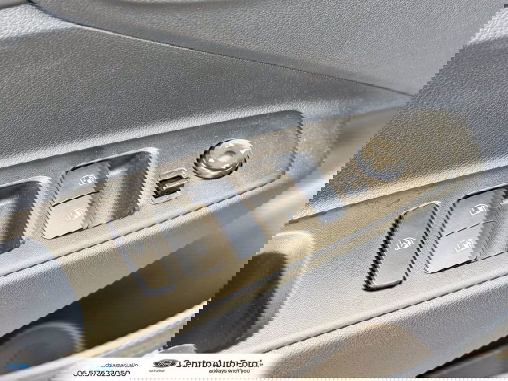 Hyundai i10 nuova a Roma (18)