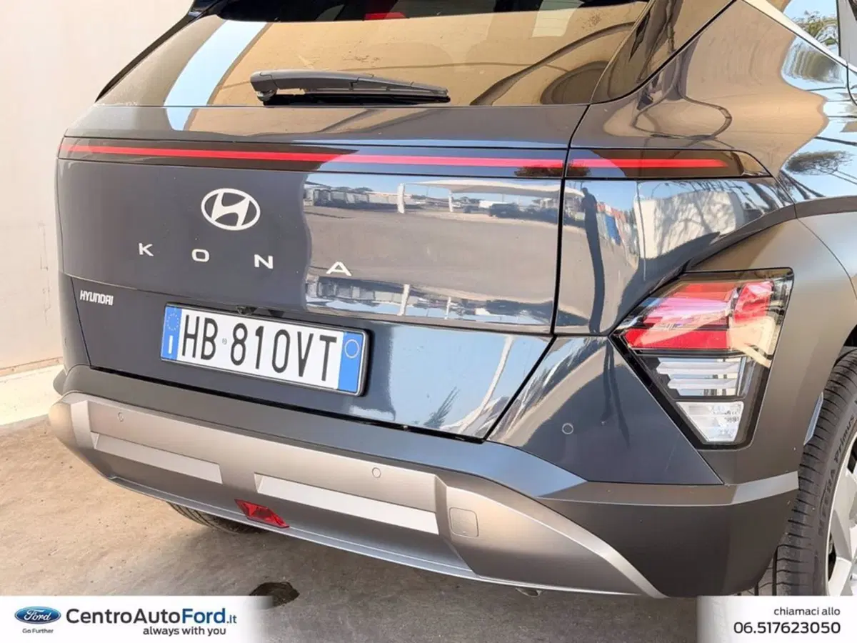 Hyundai Kona nuova a Roma (17)